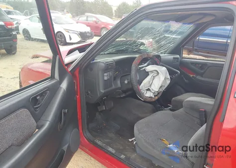 1997 Chevrolet S-10 Ls Sportside from USA, damaged, VIN 1GCCS14X5V8121295